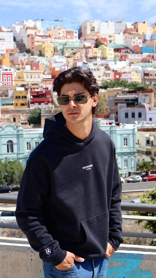 Sudadera Negra Hunnids Studios